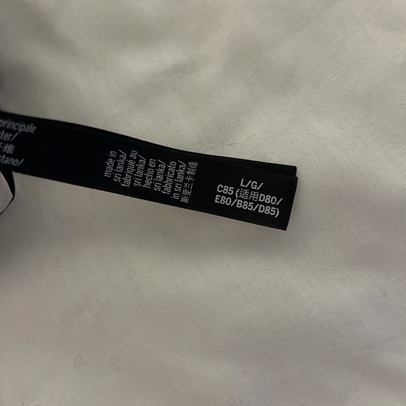 Victoria’s Secret Sport top - Picture 4 of 4